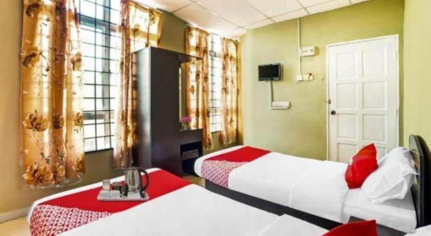 Oyo 89573 Hotel Lii View Мерсінг Екстер'єр фото